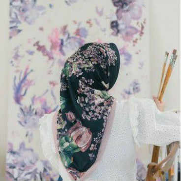 TERISTIMEWA SCARF BLACK vanilla hijab