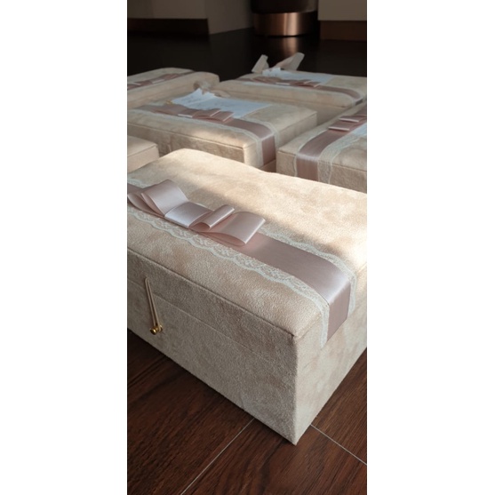 

hardbox custom - kotak kado - hampers - box velvet