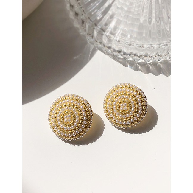 LRC Anting Tusuk Fashion Golden Sphere Pearl Geometric Diamond Earrings F62080