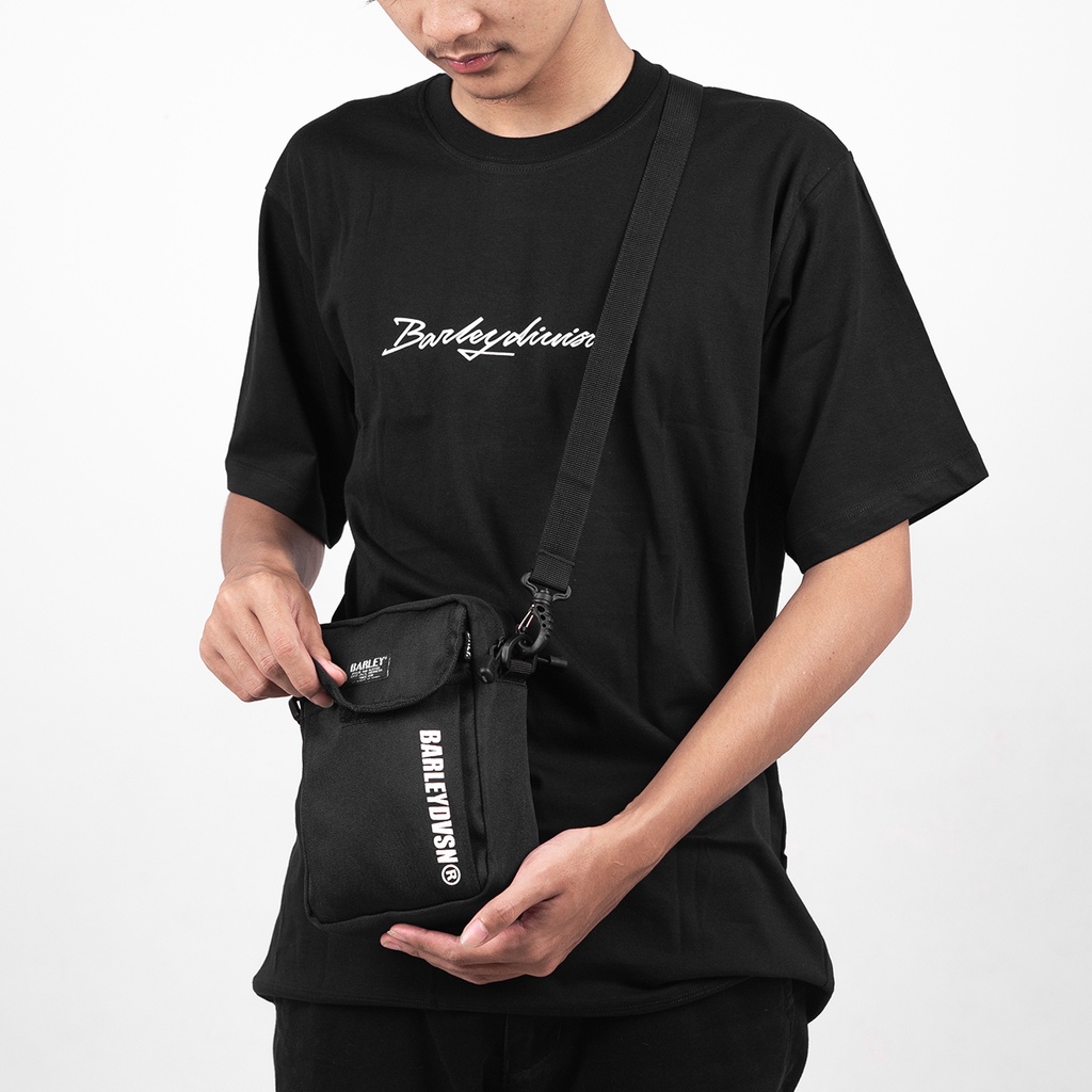 Barley Division Font Black Shoulderbag / Tas Selempang Slingbag