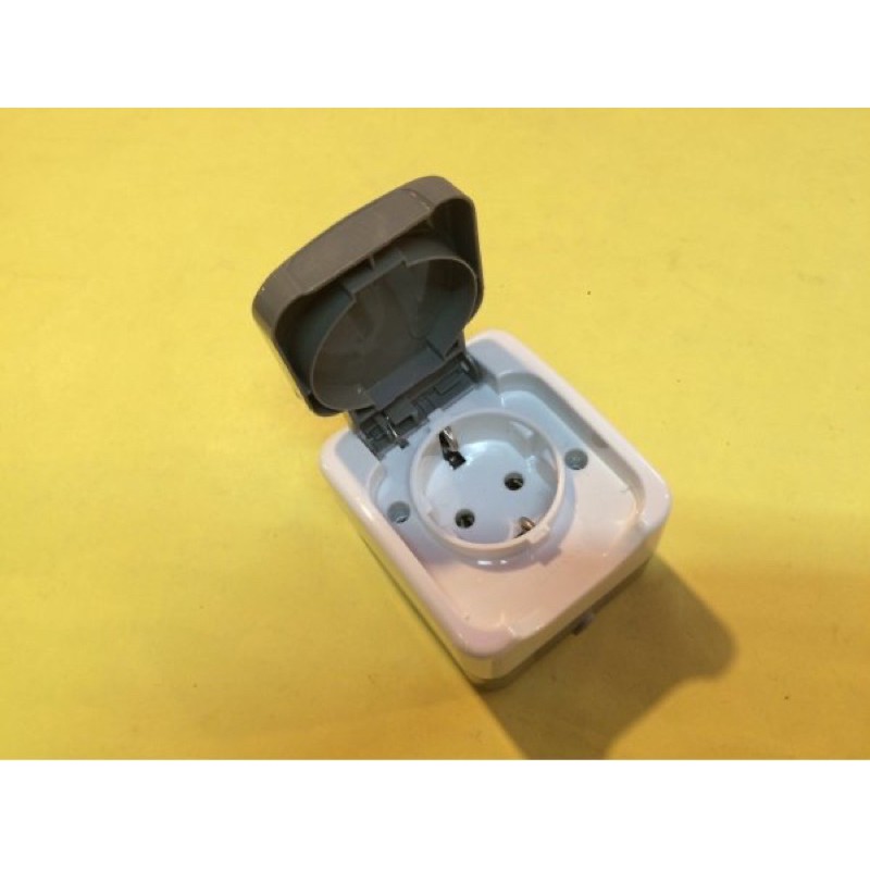 stop kontak outdoor broco stop kontak broco waterproof stop kontak single outdoor waterproof