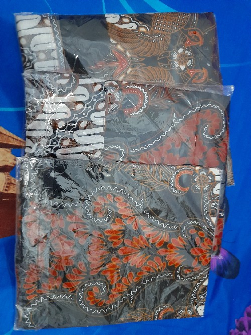 Batik Couple Keluarga Sania Ruffle Ori Ndoro Jowi Motif Abangan