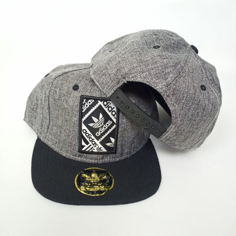 TOPI SNAPBACK IMPORT LOGO ADIDAS GREY