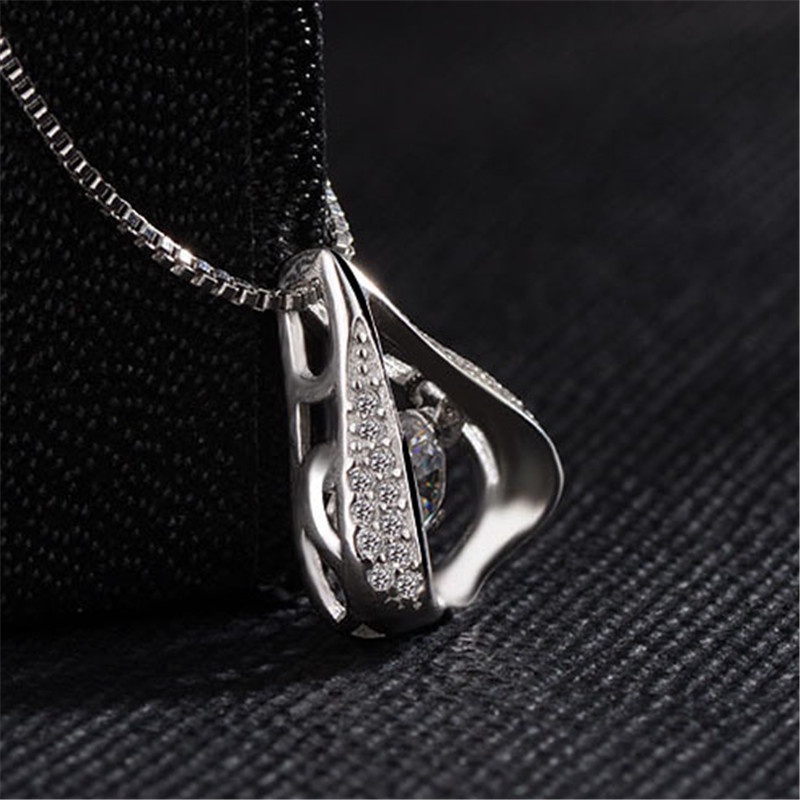 [Ready Stock]Fashion Heart-Shaped Water Drop Plated 925 Silver Necklace Pendant