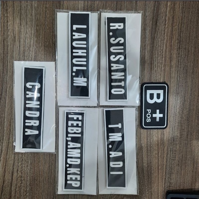 Custom Nametag / Patch Rubber / Papan Nama Karet Custom / Patch Rubber Emblem Karet Tempelan Nama Costums / Costum Papan Nama Tempelan Karet