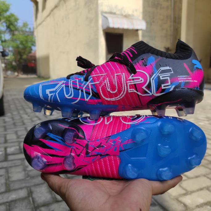 Sepatu Bola Puma Future Z 1.1 Creativity Pack Fg-Sepatu Bola Puma Baru - 39 Rieskafadilah