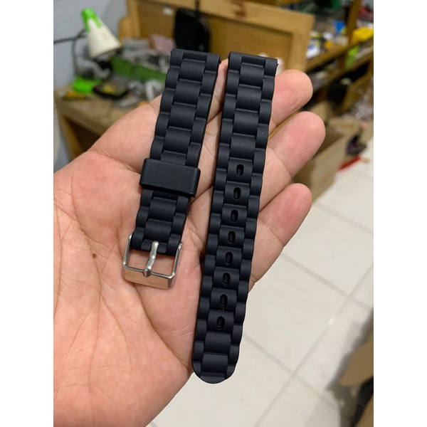 Strap Tali Jam Tangan Karet Lembut Motif 18MM