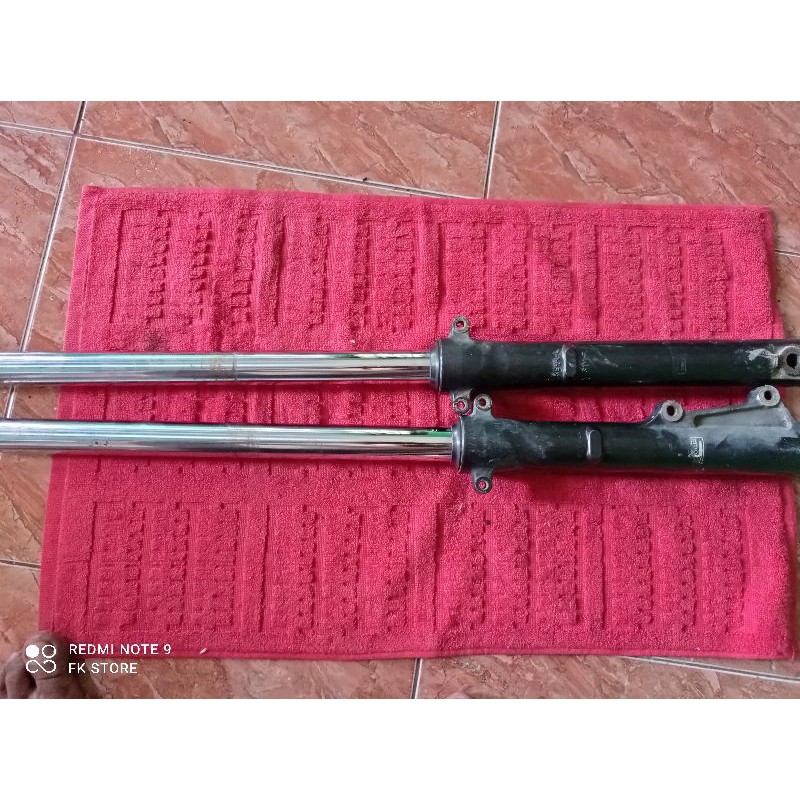 shock depan as bottom megapro primus