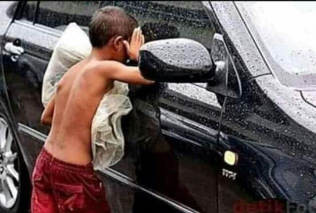 Batik Couple Kebaya Long Blus Brokat Dini Aminarti - Damayanti - Nia Ramadhani Batik Sarimbit Murah