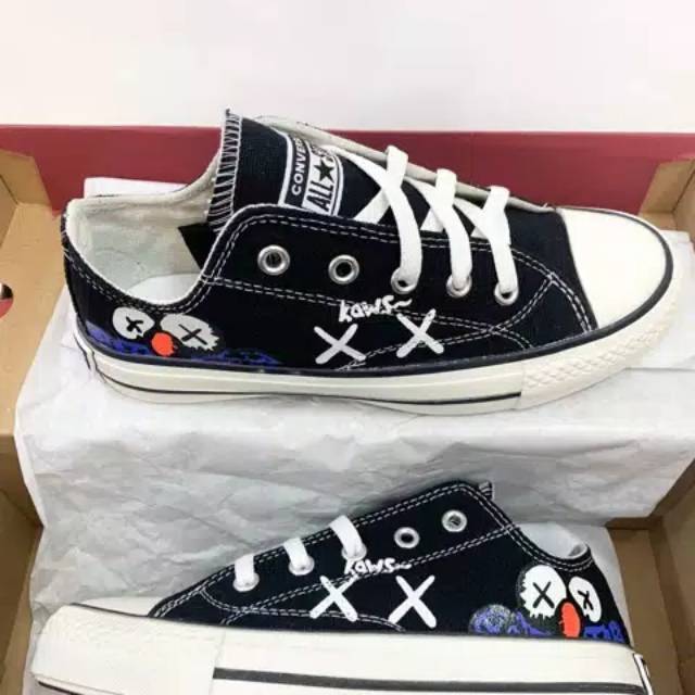 Sepatu Converse Hitam X Kaws / Allstar Casual X Kaws PREMIUM