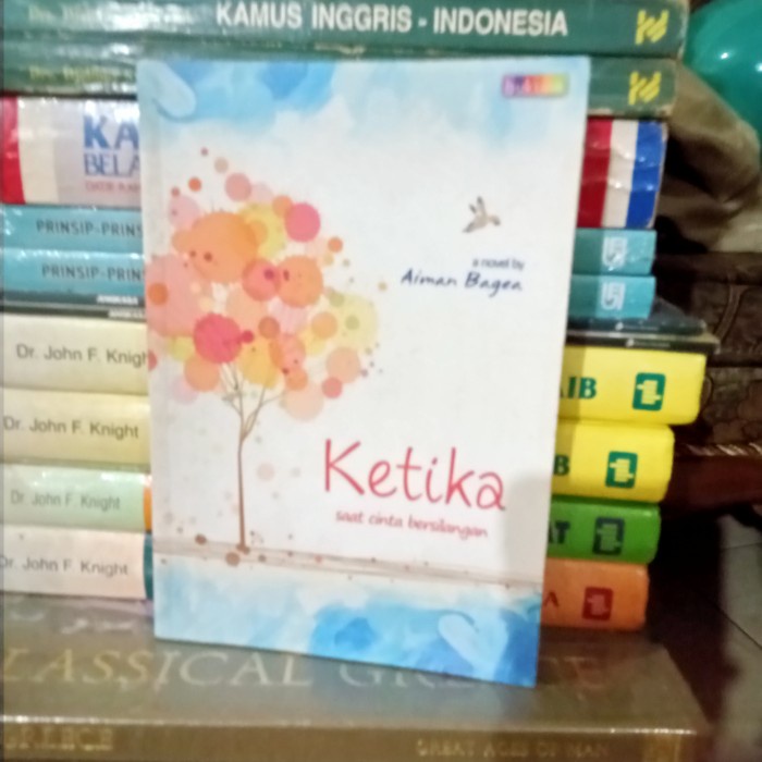 ORI NOVEL KETIKA SAAT CINTA BERSILANGAN