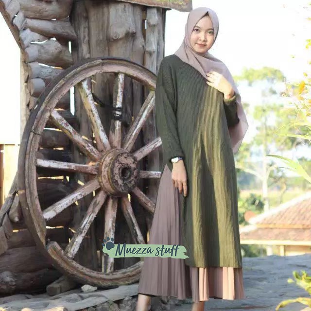 Atasan Baju Wanita Tunik Sweater Belah Pinggir Warna Army