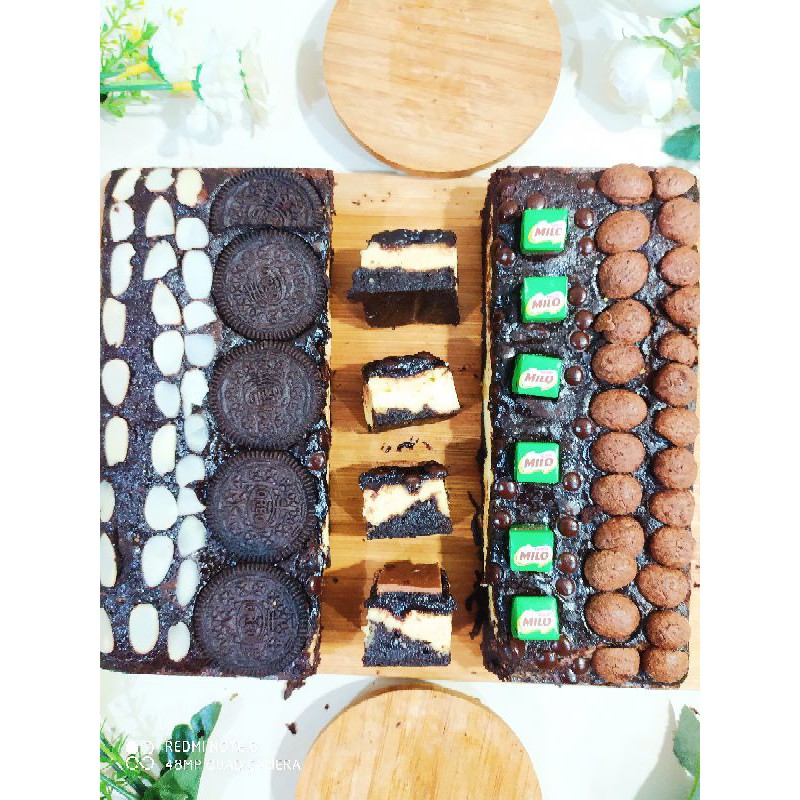 Brownies Bella Brownies Panggang Signature Choco Cheese Brown with Cheese Cream II New Year Hampers