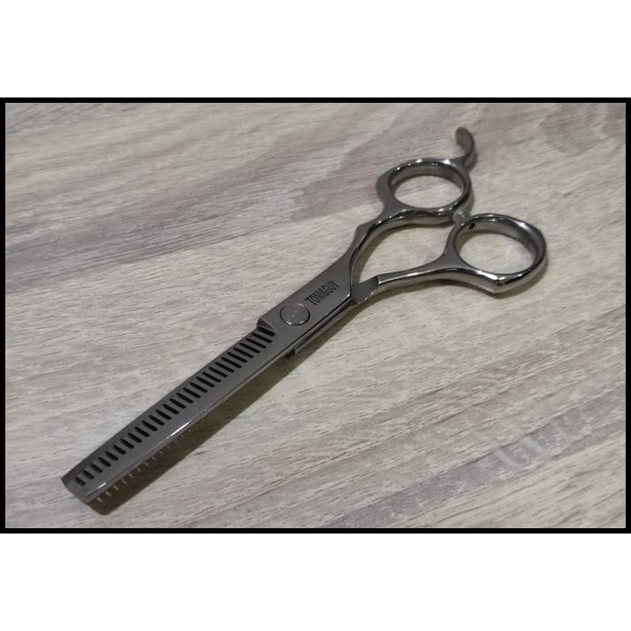

Gunting Potong Rambut Sasak Penipis 1 Sisi Toni&Guy Barber Stainless