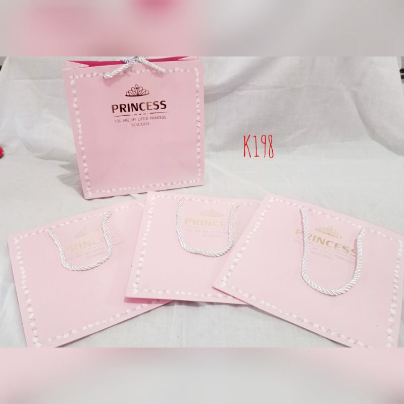 

Paperbag Kotak Kecil uk 20x20