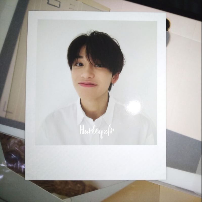 Pola lucas wayv holiday jumatan