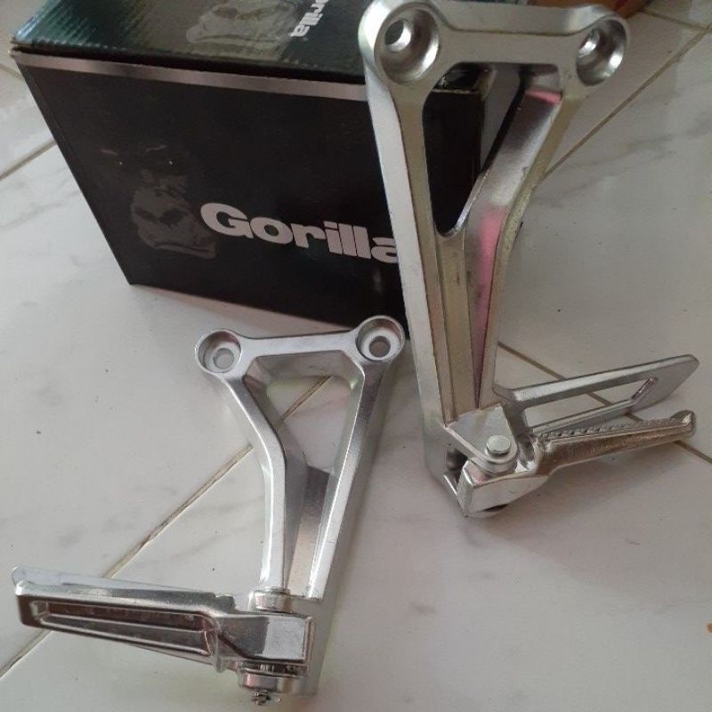 footstep belakang gantung cbr 650 import gorilla postep gantung