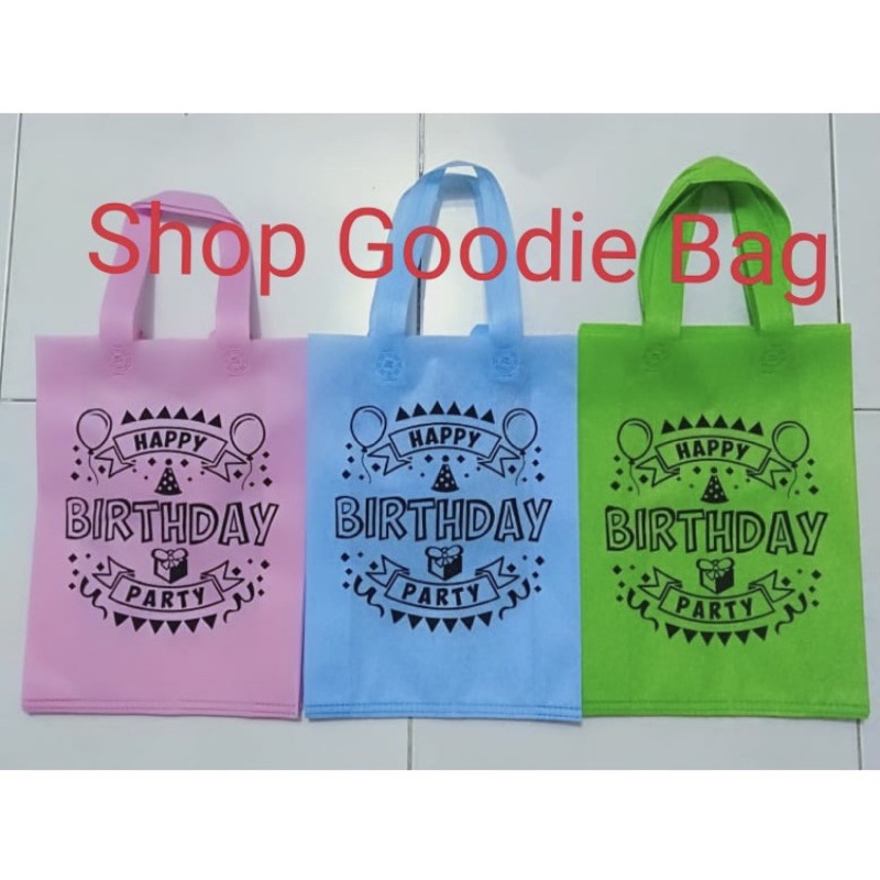 Tas Goodie Bag Ulang Tahun Handle Lipat Samping 25x35x8 70gsm - Tas Spundbond Ultah- Tas Kain Motif-1