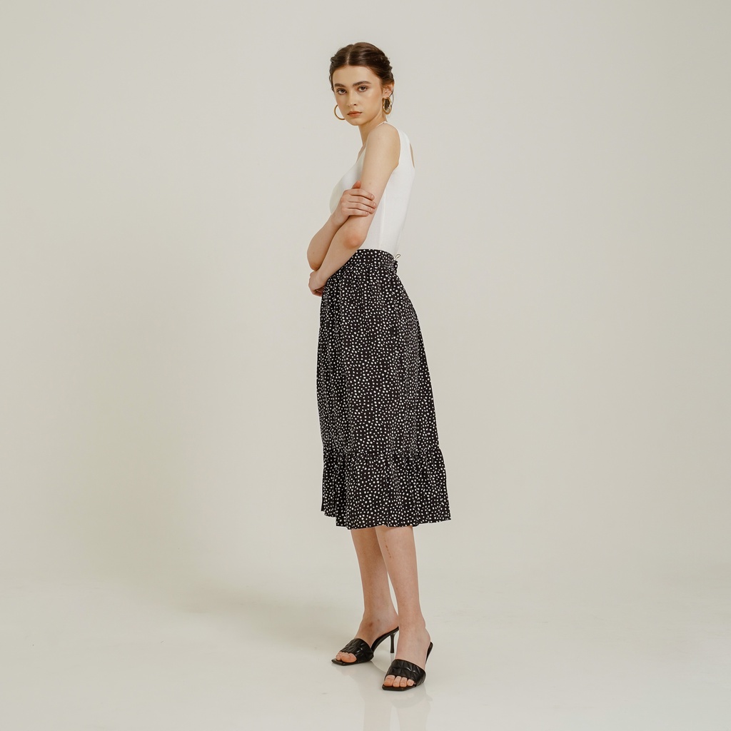 This Is April Rok Wanita Karlie Skirt Black - 280301-2