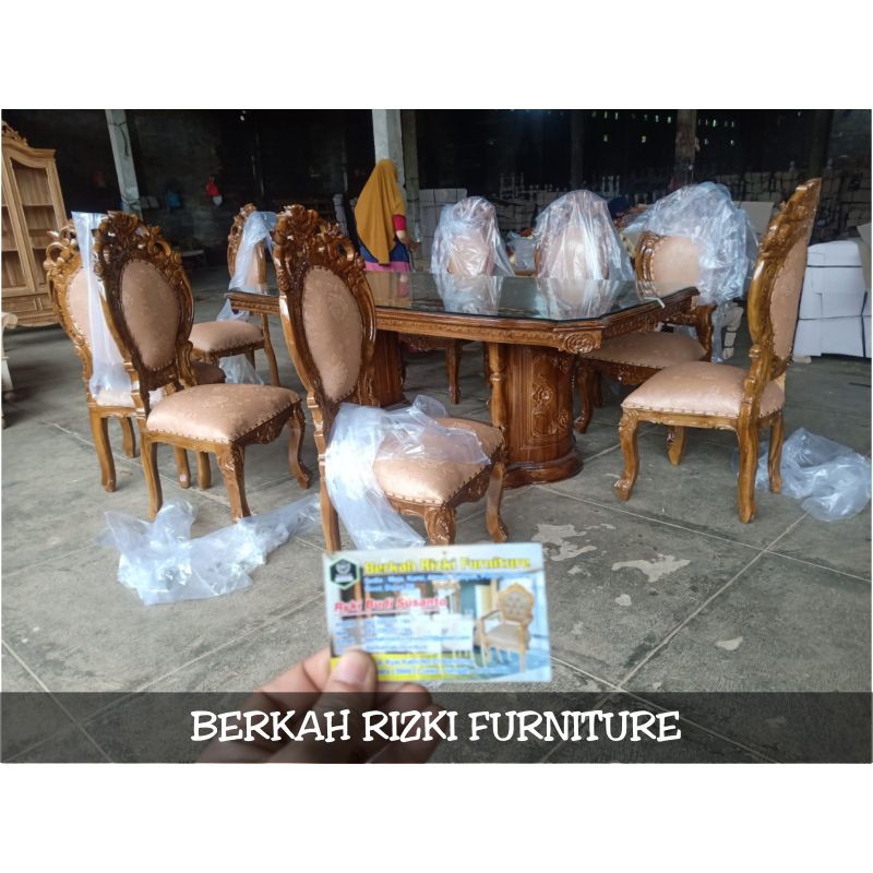 meja makan salina klasik kursi 8 + meja kaca
