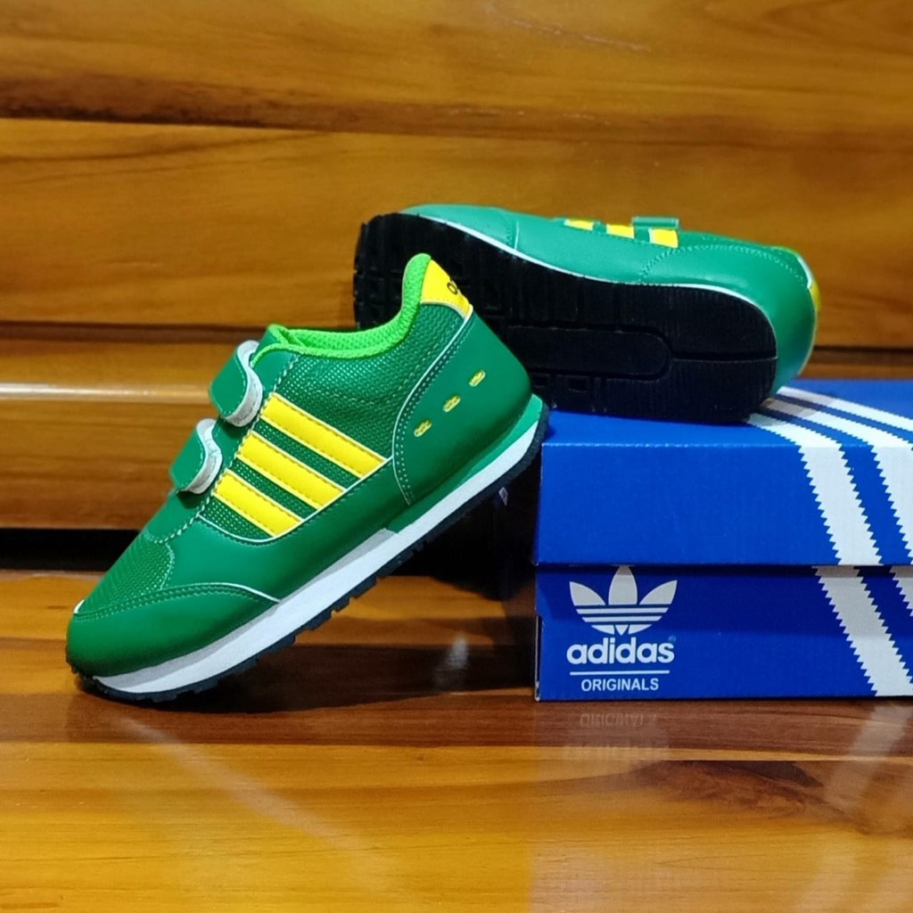 Sepatu anak Sneakers fashion casual terbaru hitam sekolah running murah laki laki dan perempuan!!COD