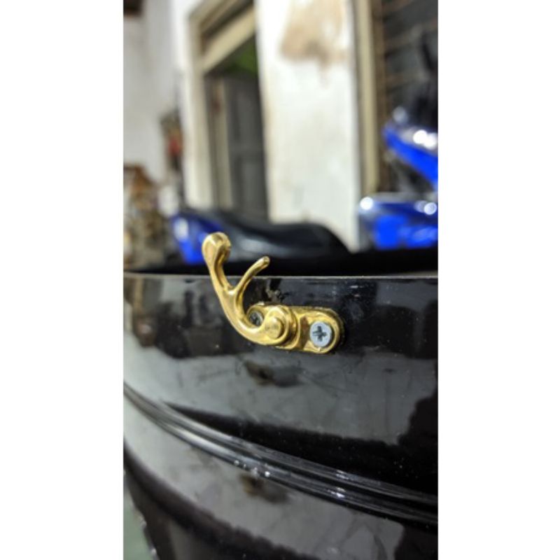 klem penjepit tebok pengait klem koper tebok cantolan tebok murai isi 3pcs Klem Koper Cangkol Seng