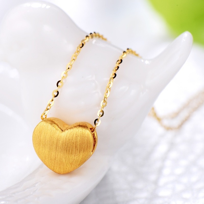 [Ready Stock]Fashion Love Heart-Shaped Gold-Plated Pendant Simple Necklace