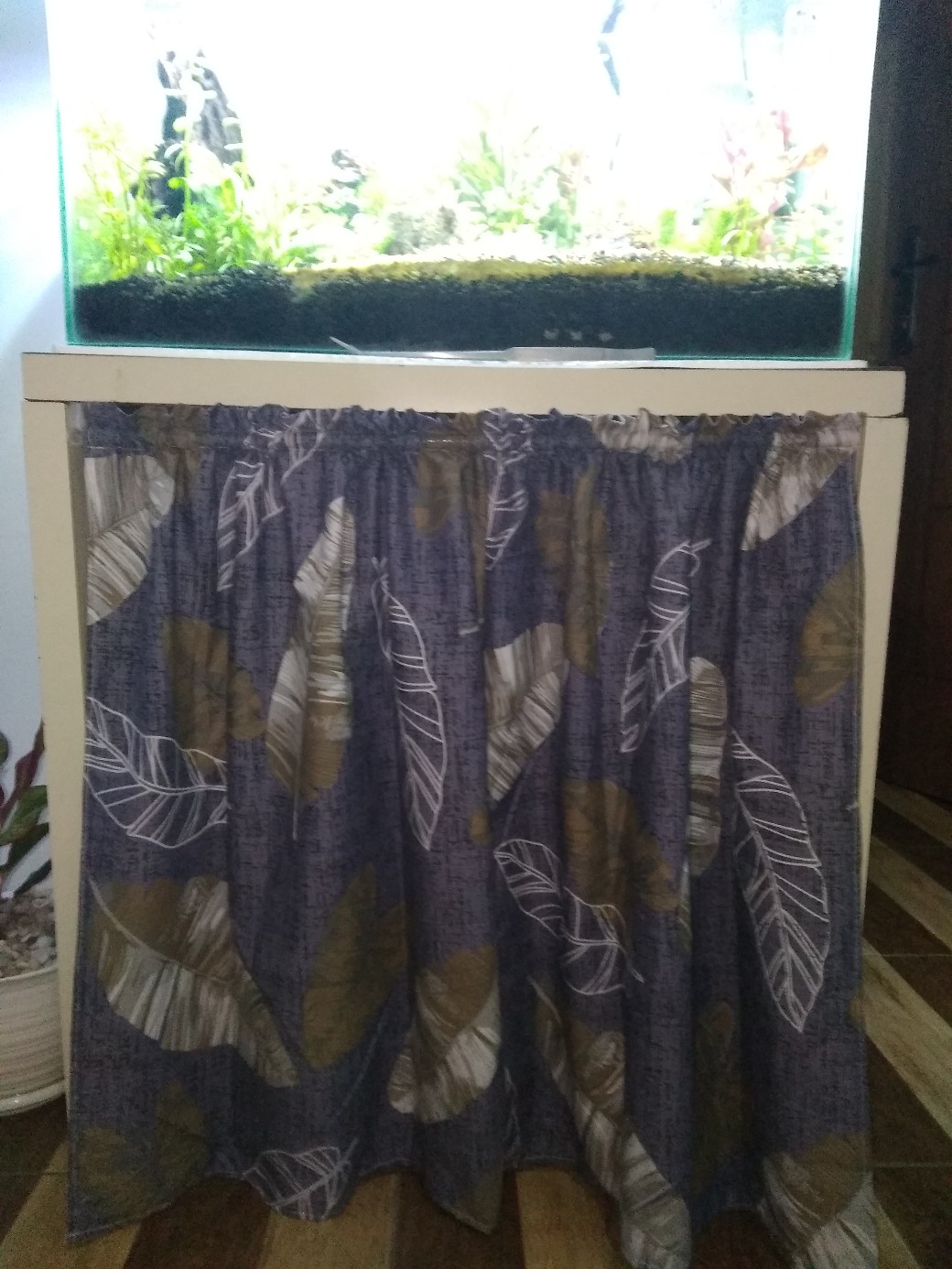 Leaves - Kain Sprei Katun Lokal Meteran Magenta