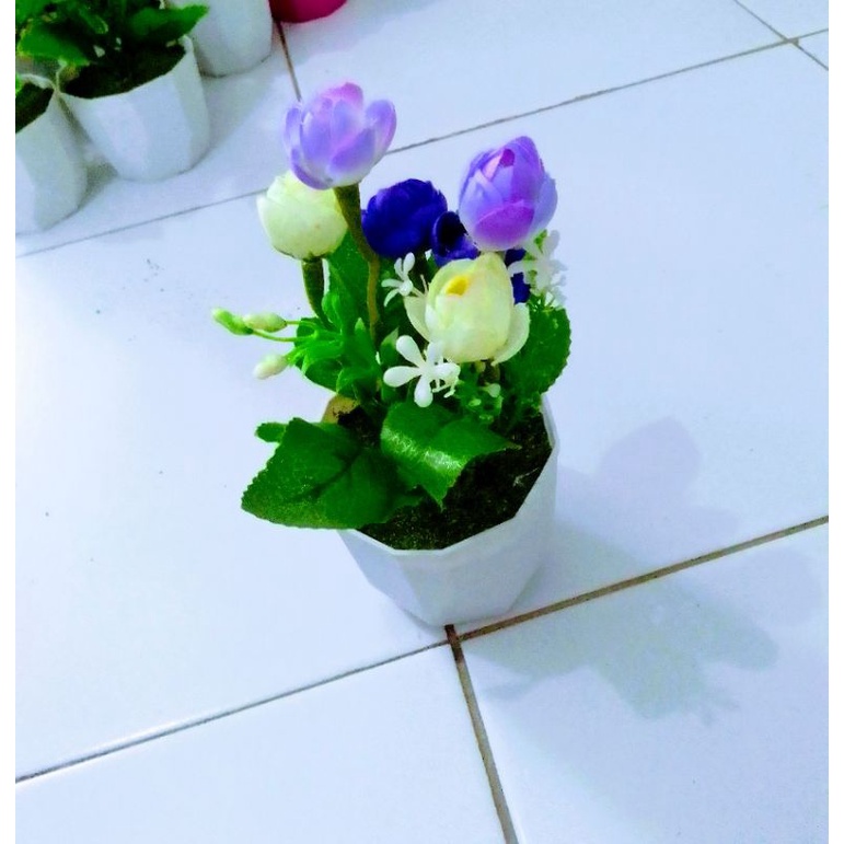 BUNGA HIAS ROS PLASTIK DECORASI RUANGAN/BUNGA HIAS PLASTIK ARTIFICIAL/BUNGA HIAS PLASTIK PLUS POTNYA