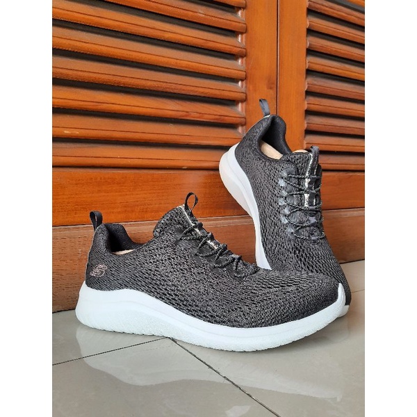 Sepatu Slip On Wanita Skechers Ultra Flex 2.0 Lite Groove Original