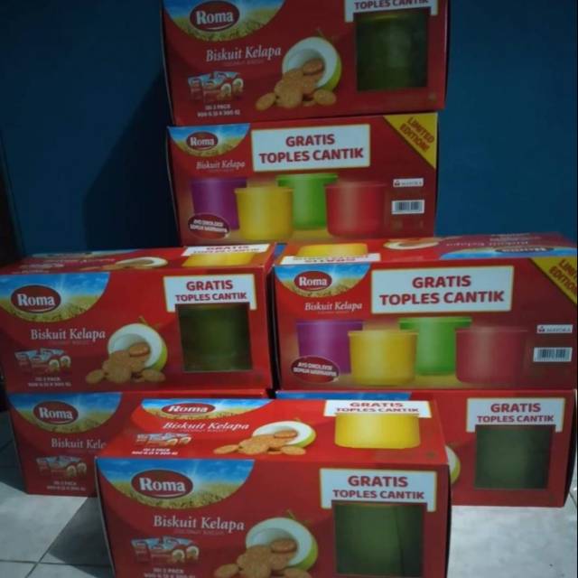 

BISCUIT ROMA KELAPA 3 PCS FREE TOPLES CANTIK