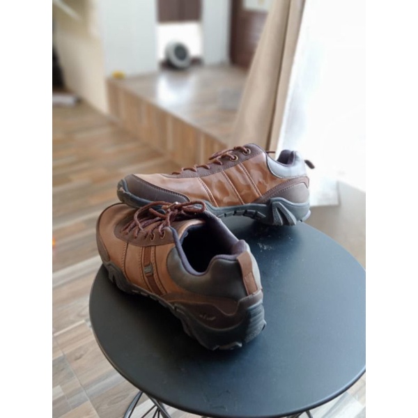 SEPATU MGEE ORIGINAL PL