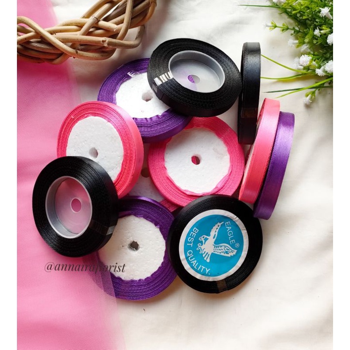 

Pita satin 1cm (3/8inch)