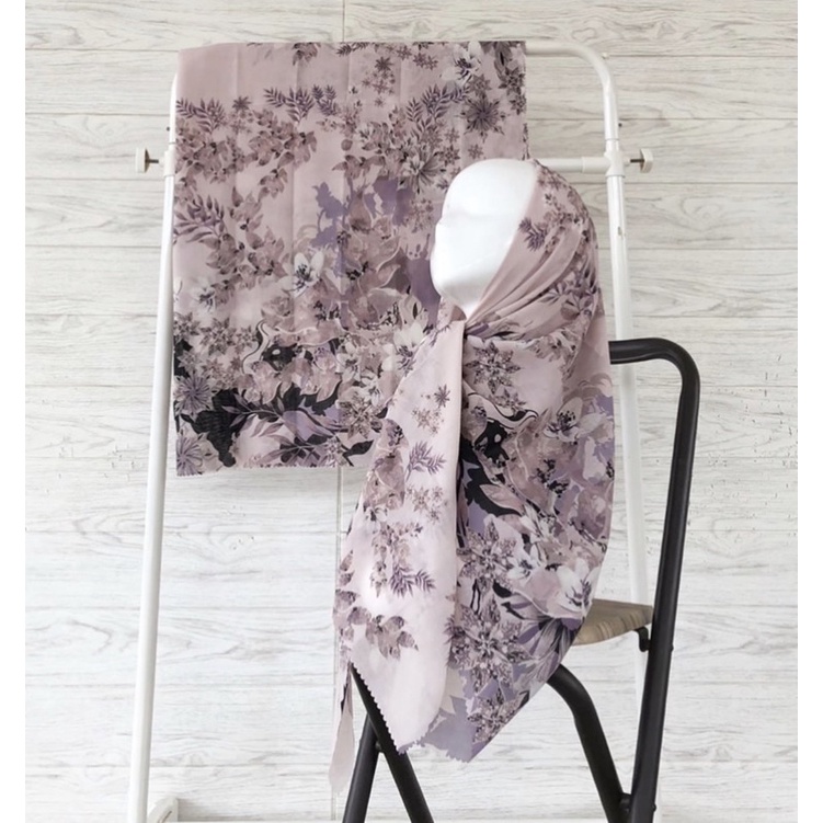 101 -150 KERUDUNG VOAL MOTIF SEGIEMPAT-141