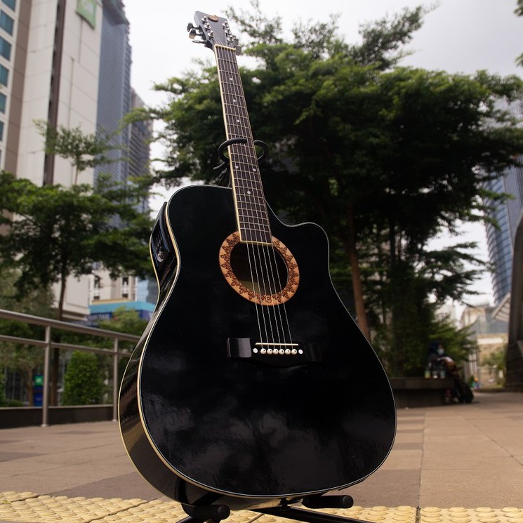 Gitar Mandalika JW-01 BLACK EQ7545 Free softcase dan senar cadang