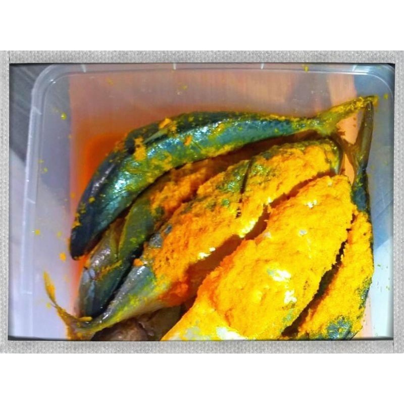 

Ikan Kembung Bumbu Kuning Siap Goreng/Bakar Kemasan 1Kg