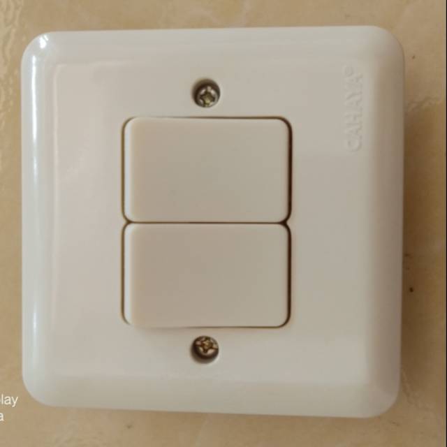 saklar seri IB cahaya