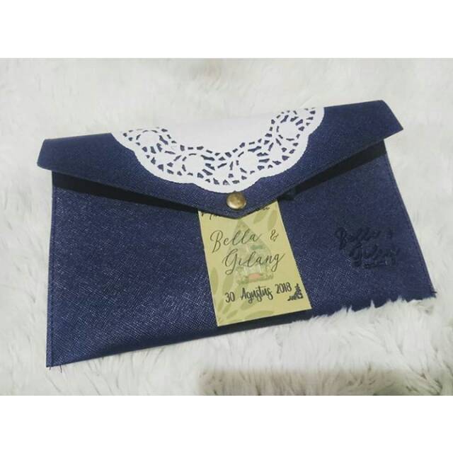 

Pouch Vintage | Emboss Nama | Souvenir Wedding