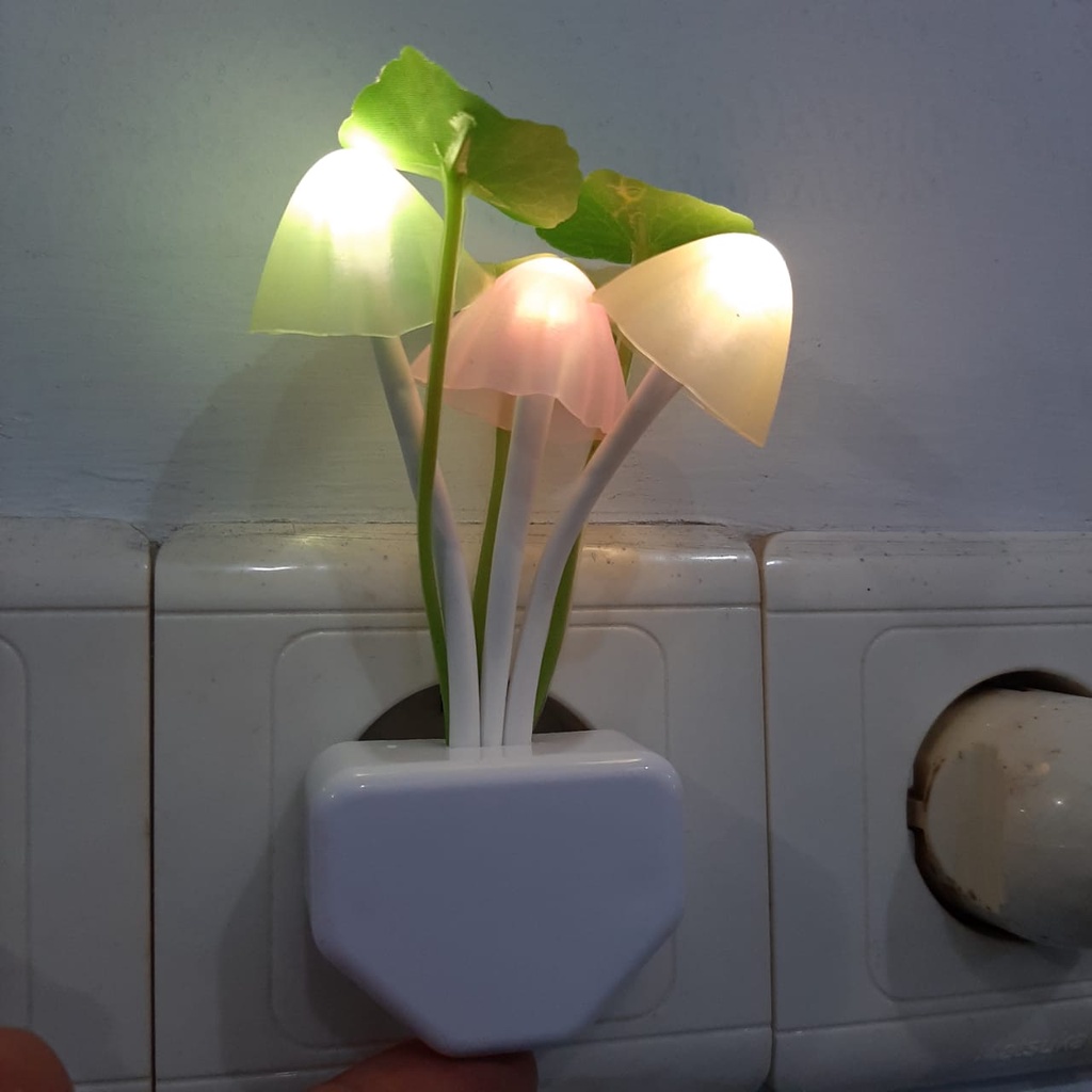 Lampu LED night light lampu tidur hias jamur avatar mini sensor cahaya