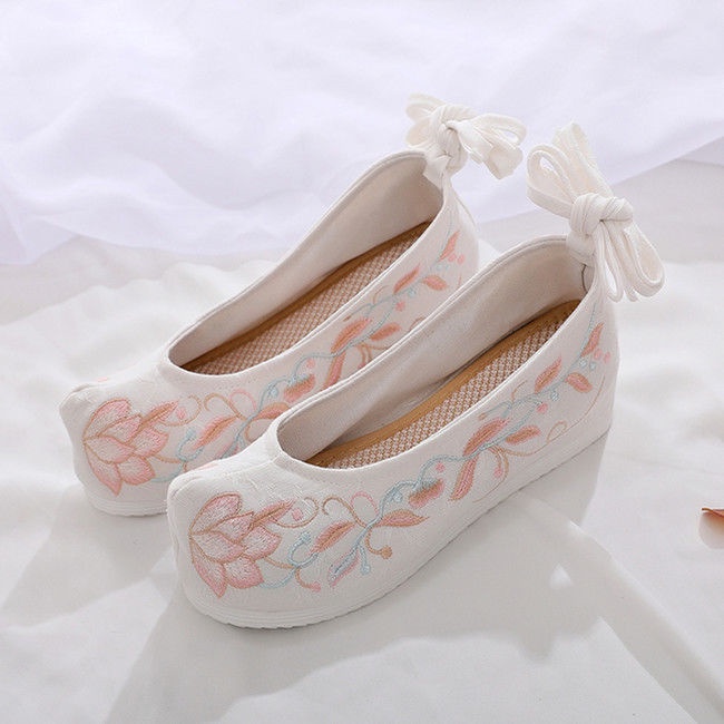 The Han-style clothing shoes women's vintage old Beijing cloth shoes new matching fairy ancient styl