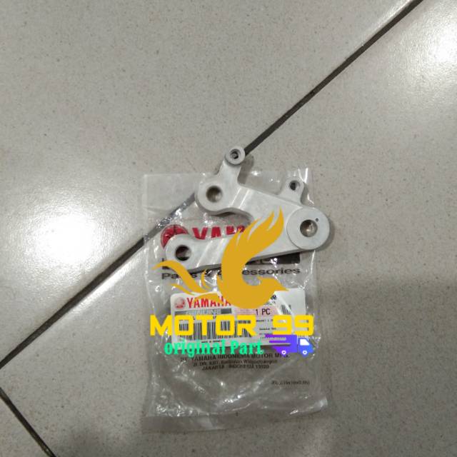 Breket dudukan footstep step depan kiri R15 lama V2 ori ygp
