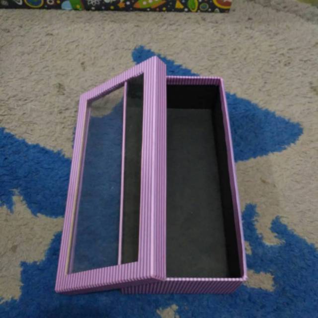 

Kotak kado/souvenirs