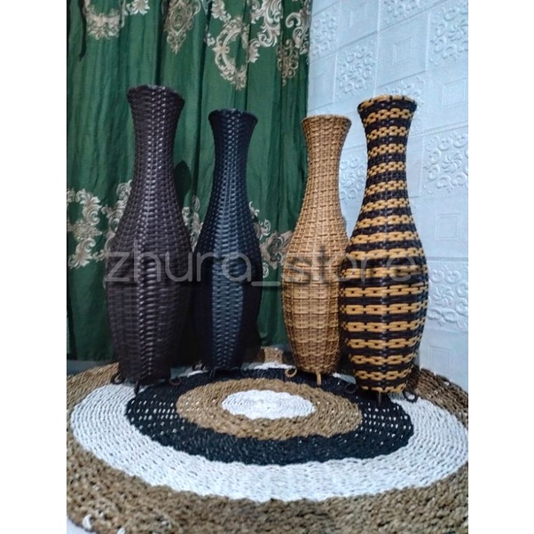 GUCI ROTAN SINTETIS 70CM(POT BUNGA SUDUT)