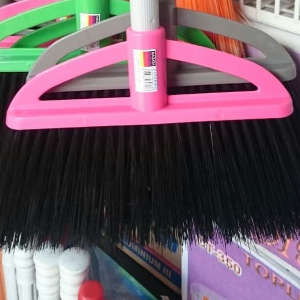 Refill Sapu Nylon Nagata  Warna terdiri dari hijau, abu2, dan pink