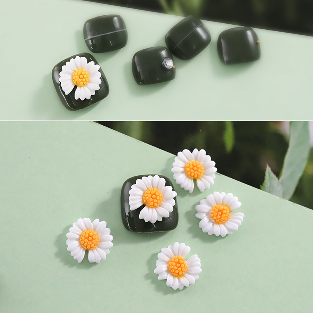 Mxbeauty 5 Pcs / Pak Ornamen Bunga Daisy 3d Bahan Resin 8 Warna Untuk Dekorasi Nail Art