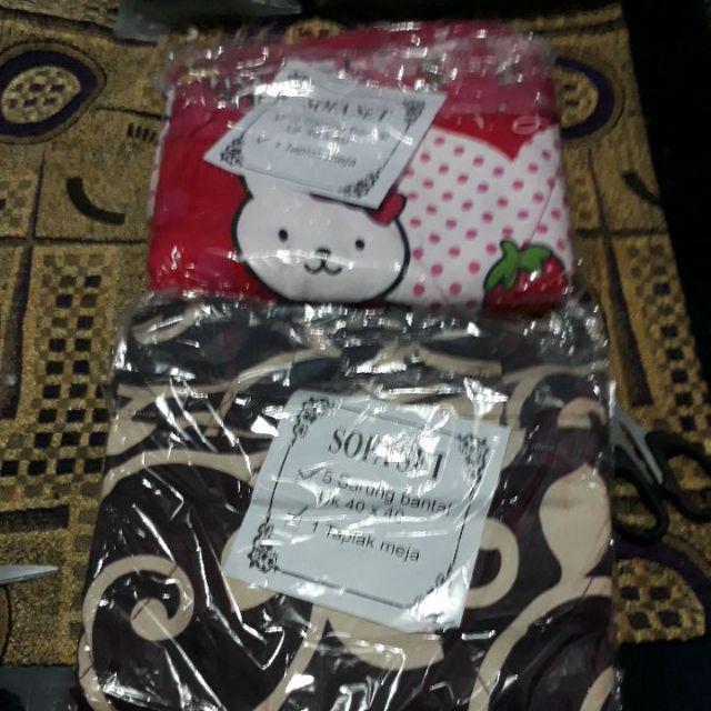 Terlaris!!! Grosir Sofa Set/set Tamu / Sarung Bantal Sofa 40x40 Taplak Meja Motif Red Carnation