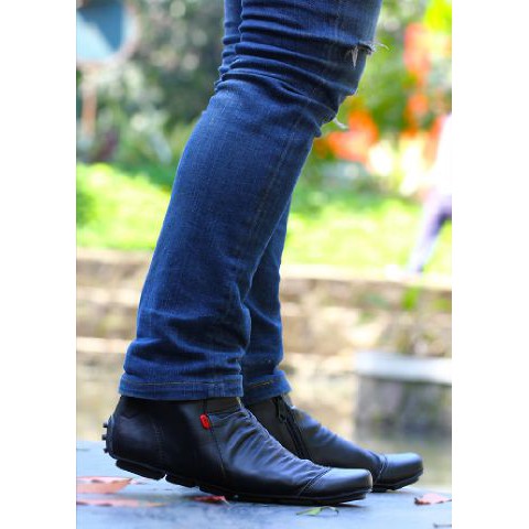 SEPATU KICKERS CASUAL SLOP SUEDE ASLI SLIPON PRIA KERJA KANTOR FORMAL SANTAI ANAK LAKI KREN MRAH