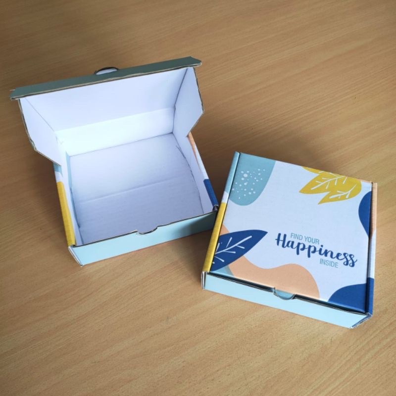 

Box hampers | find your happines 18x18x4,7 cm LD Kardus/Karton/Polos/Hampers
