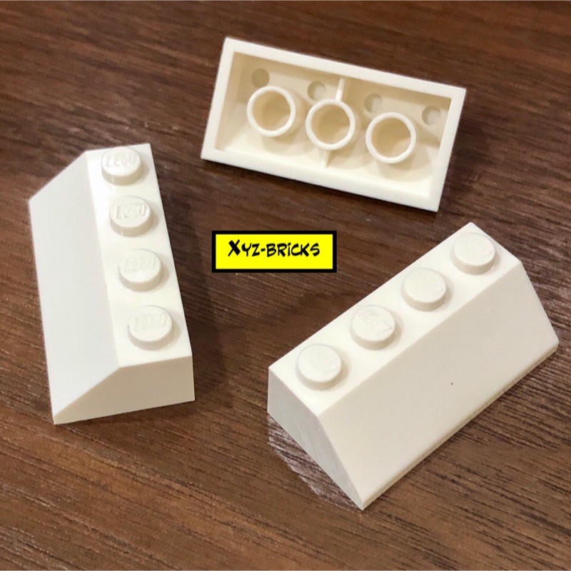 LEGO PARTS 303701 - Roof Tile 2x4 45 Degrees White