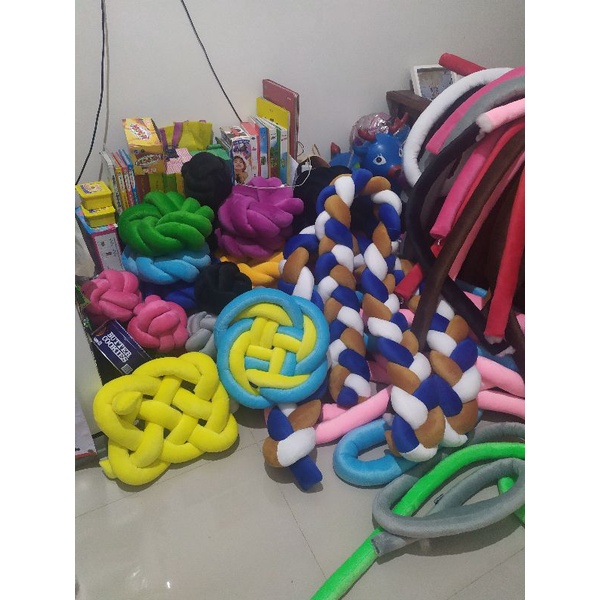 Celtic cushion knot pillow| bantal simpul | bantal sofa | bantal kepang | bantal dekorasi